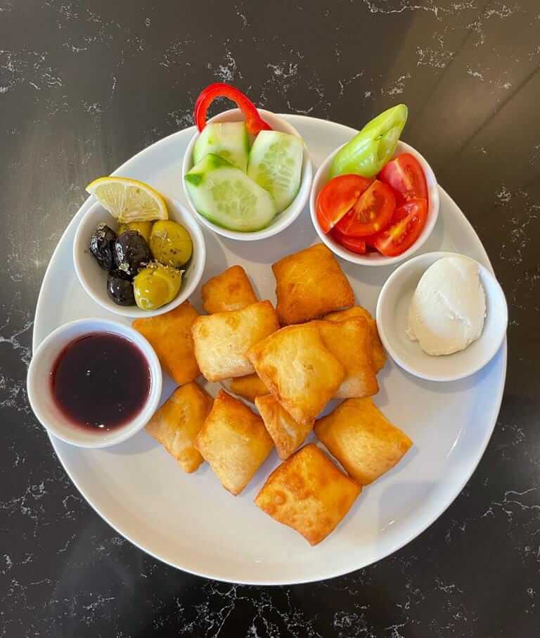 Pişi Tabağı Kahvaltı
